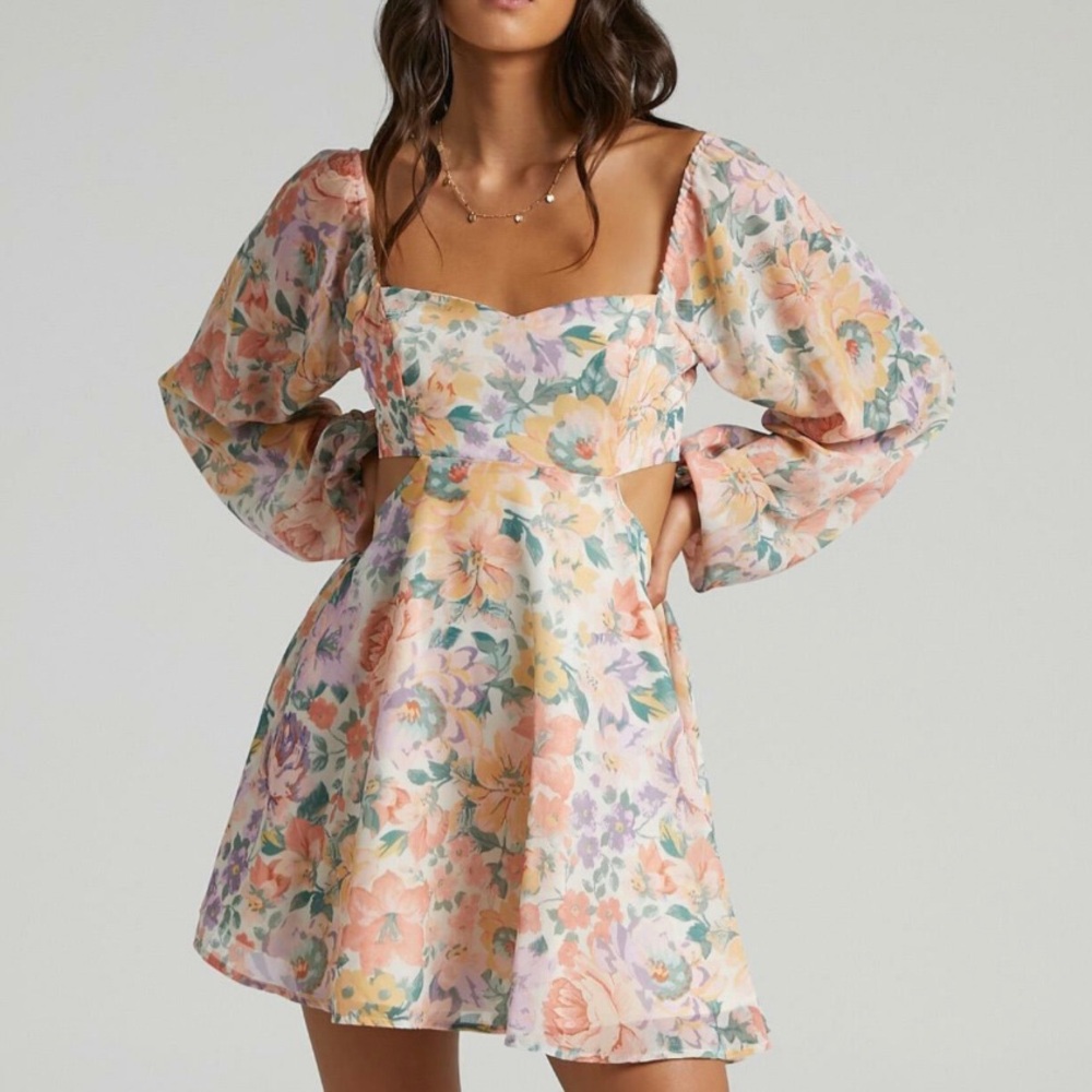 RARE! | Showpo | NWOT Floral Sweetheart Long Sleeve Mini Dress | Size 14 / XL